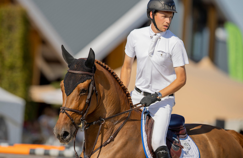 Foto: ELCO VAN HOF TER NAILLEN (Elvis ter Putte x Toulon) en zijn Franse ruiter Michel Hendrix werden 7e in de GP 1m45 op CSI2* Kronenberg (Hippofoto)