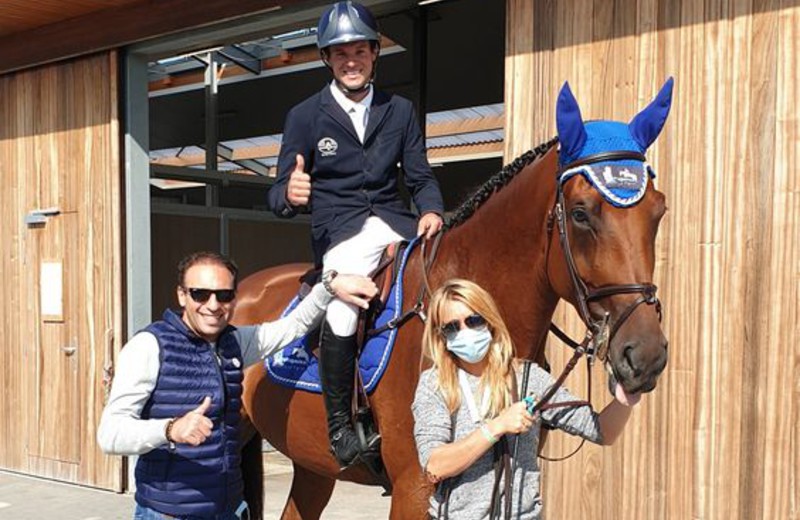 IZE-COEUR DE BELLIGNIES (Diamant de Bellignies x Ogano Sitte) en Bertrand Genin worden 5e in de finale (1m30) voor 6- jarigen op het Belgisch Kampioenschap voor Jonge Paarden (DR)