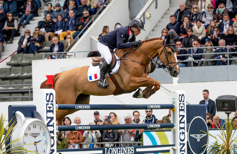 VENEZIA D'ECAUSSINNES (Kashmir van Schuttershof/Lys de Darmen – naisseur : Les Ecuries d’Ecaussinnes à B-7190 Ecaussinnes) et Thierry Rozier (c) Hippo Foto