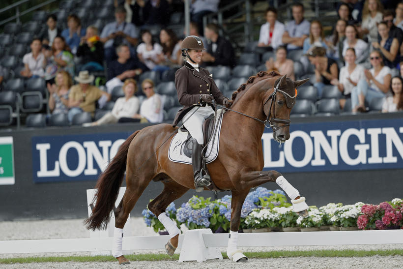 FIRST-STEP VALENTIN (Vitalis/Fidermark), SBS gekeurd, gereden door Larissa Pauluis (foto priv. col.)
