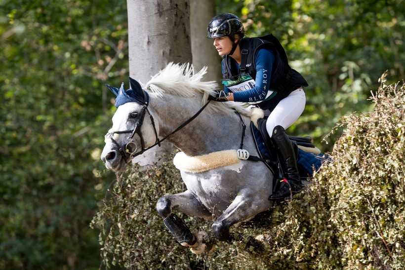 Julia Schmitz (BEL) en FIGARO DES CONCESSIONS (Mighty Magic x Daguet de Terlong X) (© Hippo Foto)