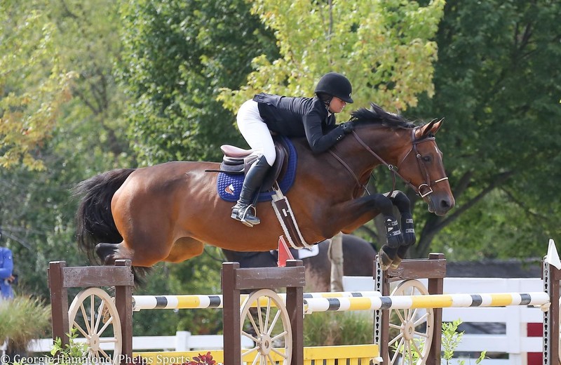 CRACK-ELLE CHAVANNAISE E.O. (Carving x Papillon Rouge) en Tiffany Hammack, Juli 2020 (Georgie Hammond - Phelps Sports)