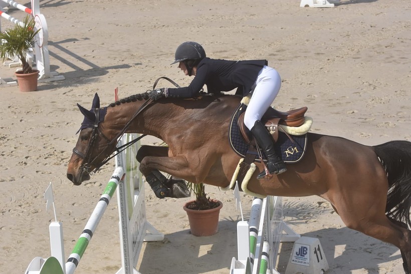 EGERIE DU VAL DU GEER (Toulon x Kashmir van Schuttershof) en Camille Conde Ferreira